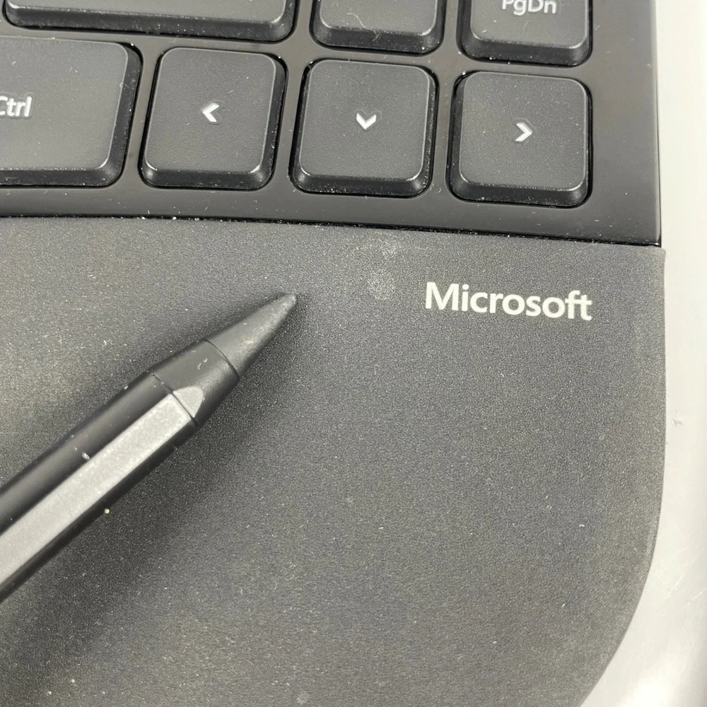 NO KEY Microsoft Sculpt Ergonomic Keyboard 1559 Black Wireless Split Keypad